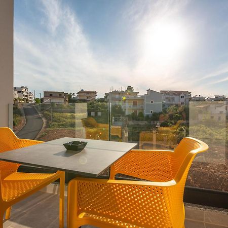 Lake View Rooms Ksamil Exterior photo