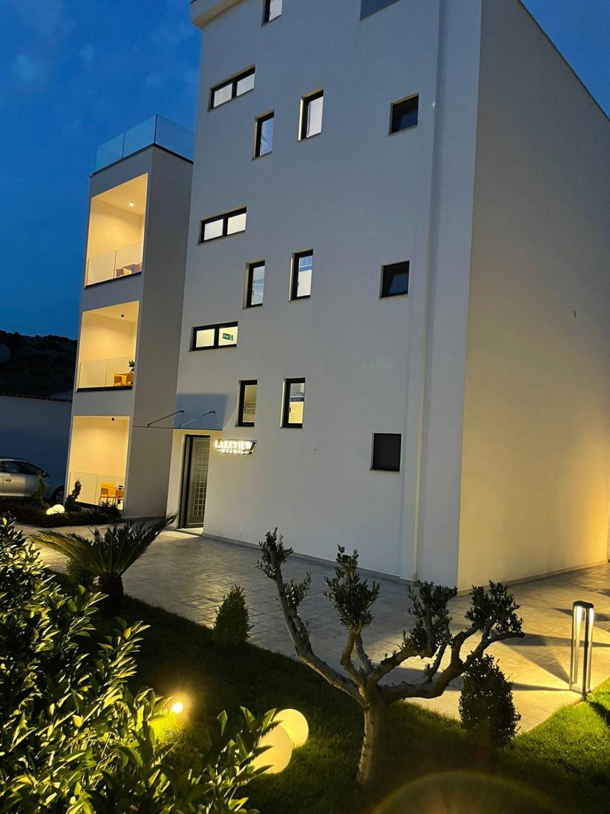 Lake View Rooms Ksamil Exterior photo