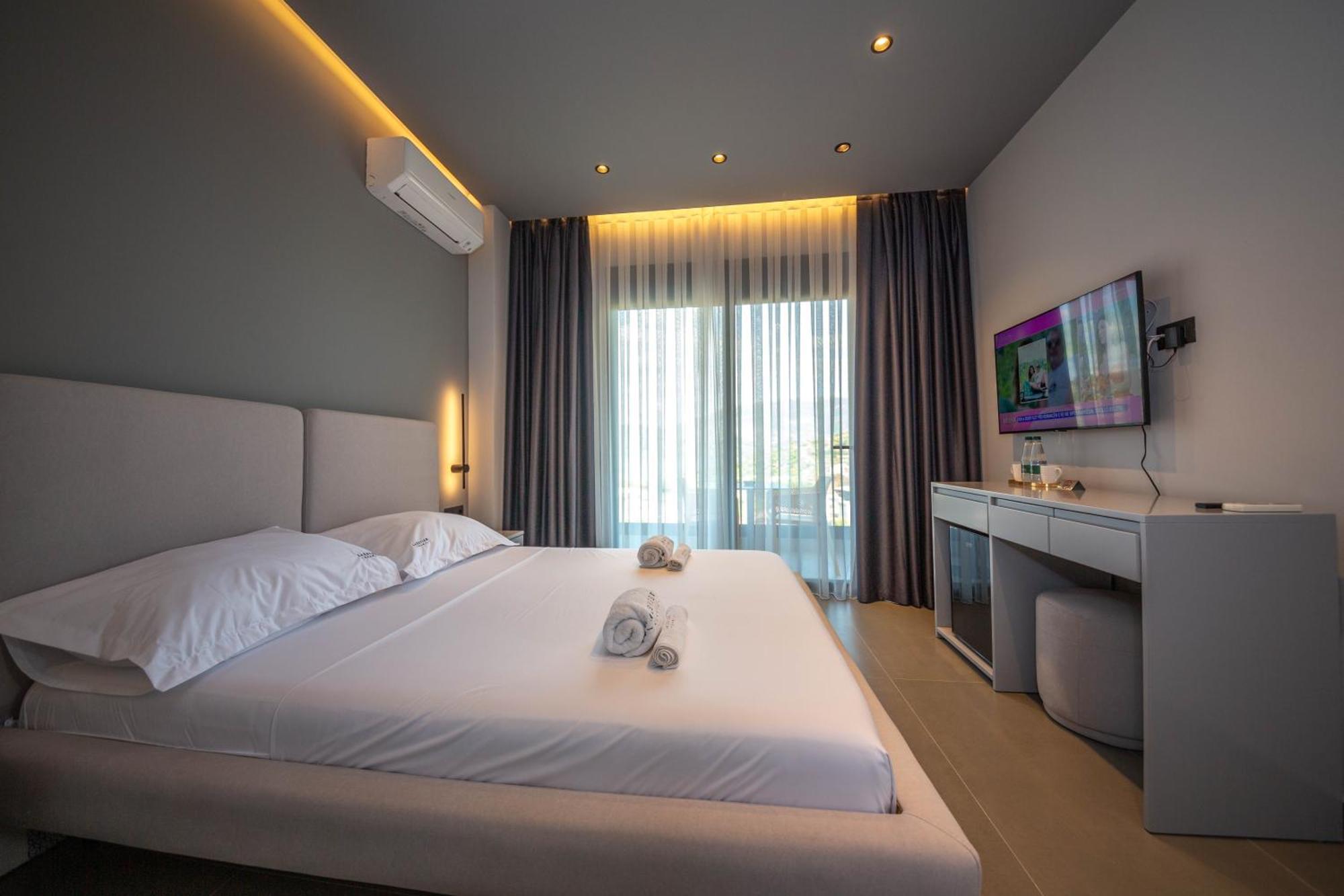 Lake View Rooms Ksamil Exterior photo