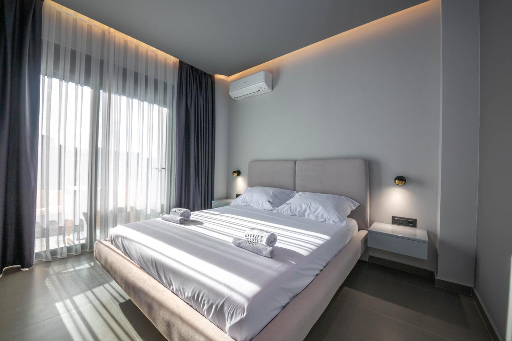Lake View Rooms Ksamil Exterior photo