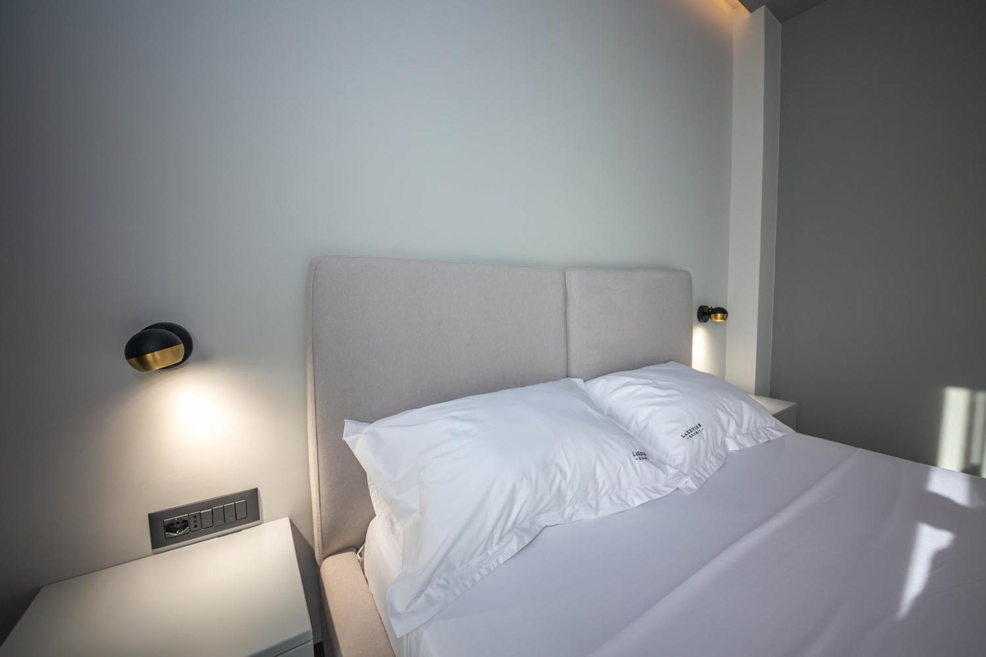 Lake View Rooms Ksamil Exterior photo