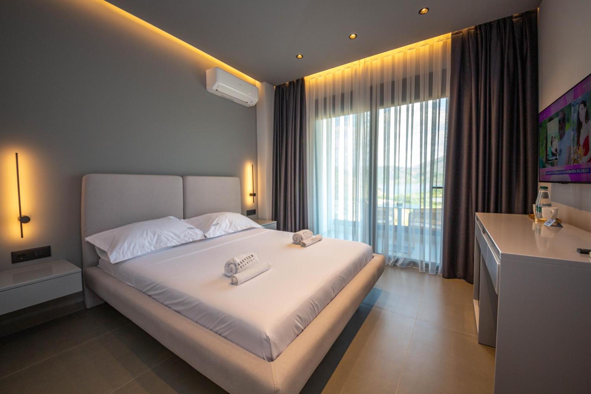 Lake View Rooms Ksamil Exterior photo