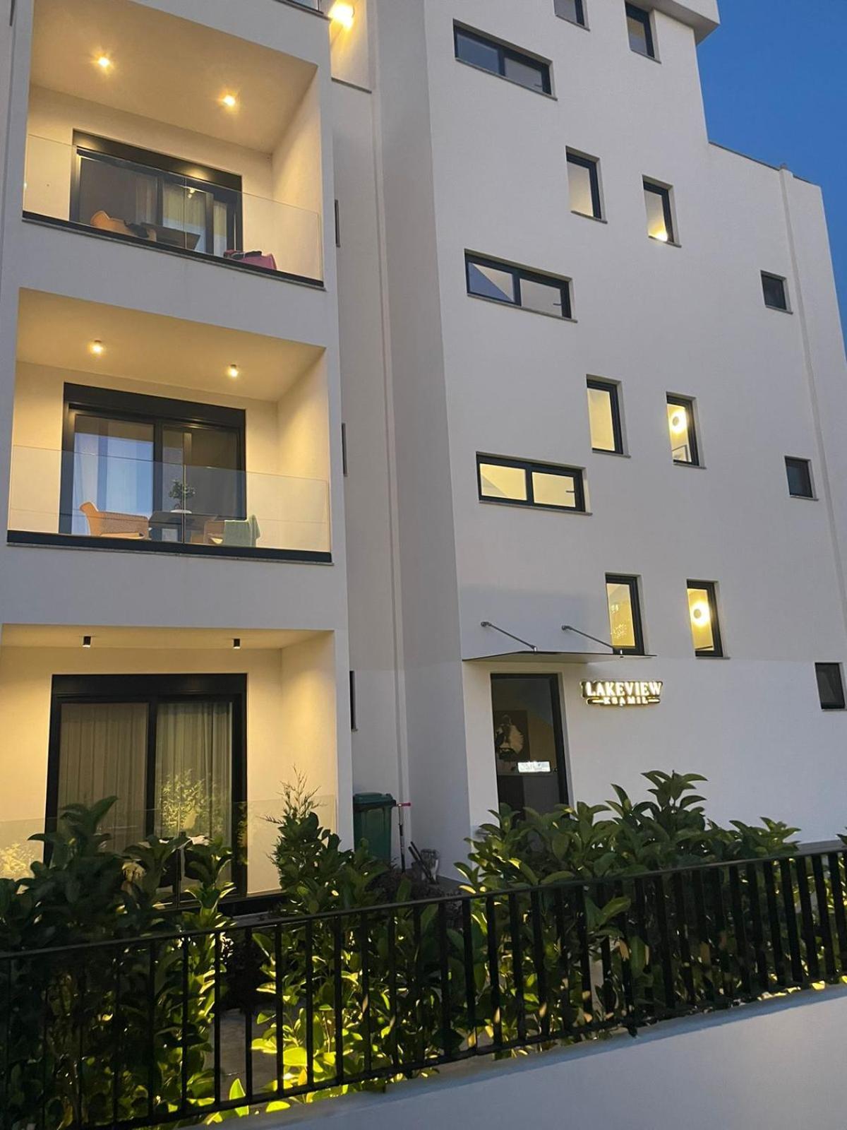 Lake View Rooms Ksamil Exterior photo