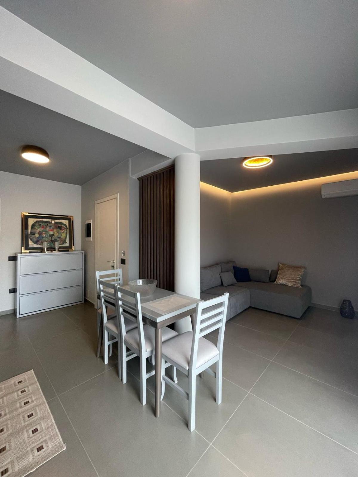 Lake View Rooms Ksamil Exterior photo
