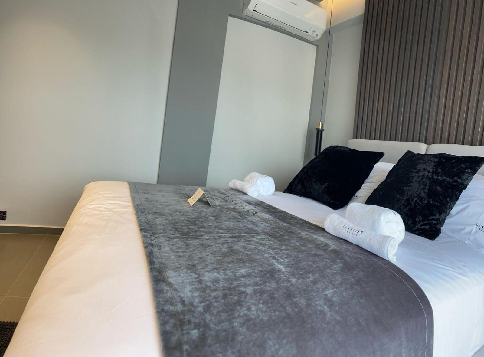 Lake View Rooms Ksamil Exterior photo